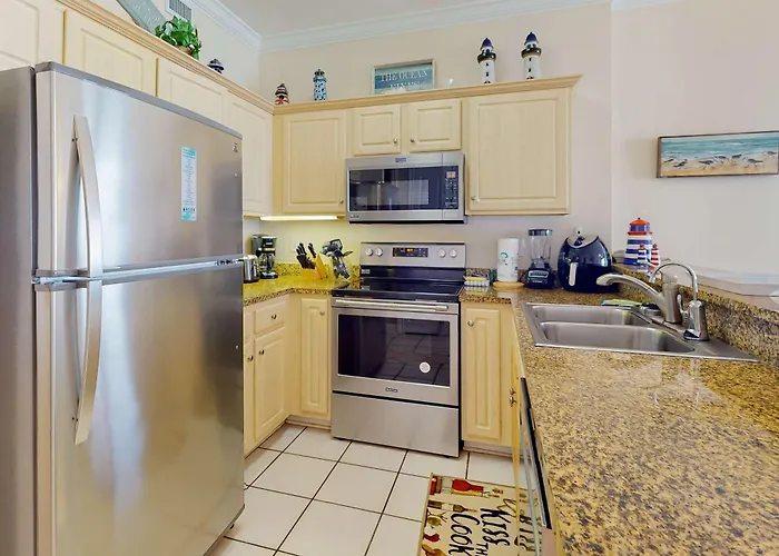 Beachfront Corner With Amazing Gulf Views Balcony Pools & Hot Tubs Holiday home *