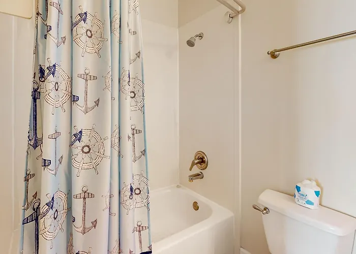 Beachfront Corner With Amazing Gulf Views Balcony Pools & Hot Tubs Holiday home